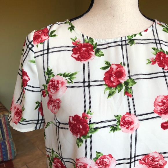 Forever 21 printed blouse tee - Picture 2 of 3